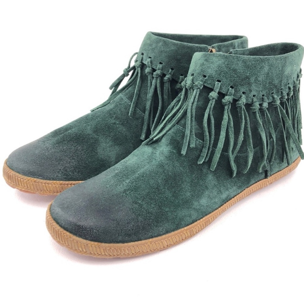 UGG Shenandoah Pine green fringe ankle boots.